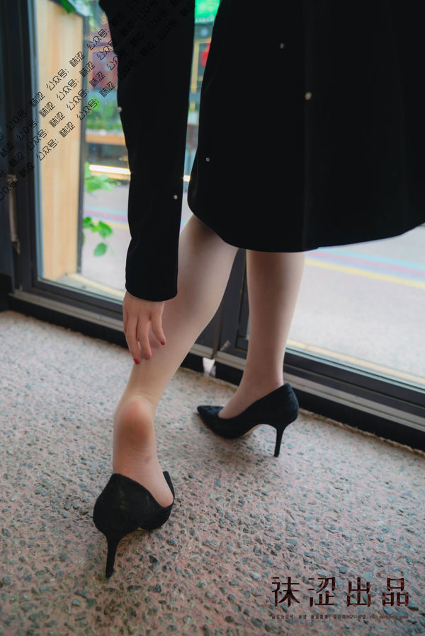 [Chaussettes] VOL.056 Petite robe noire chaude