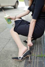 [IESS 奇思趣向] Si Xiangjia 837: чулки "Sweet Frappuccino" Ван Пина с красивыми ногами