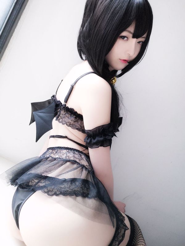 Yi Xiao Yang Ze "ปีศาจน้อย" [COSPLAY Beauty]