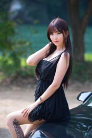 South Korea's best car model Li Erhui "Outdoor Auto Show Sling Dress Series" HD set